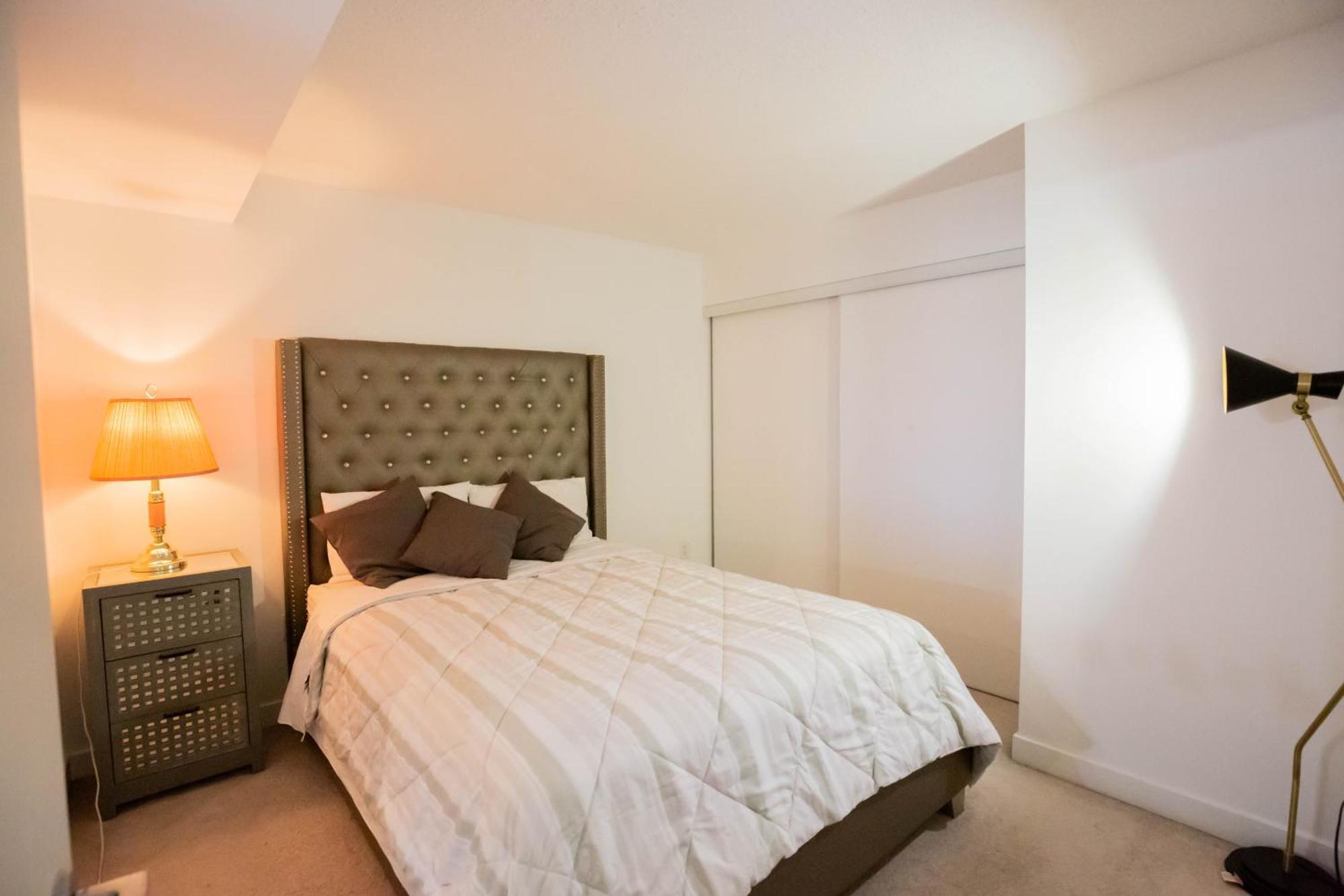 Cn Tower View Suite With Free Parking 多伦多 外观 照片