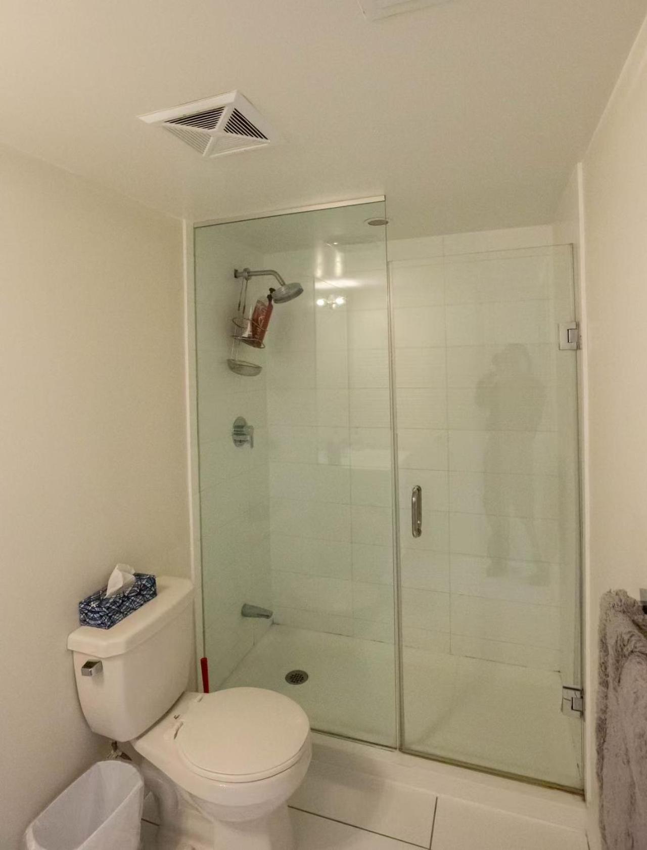 Cn Tower View Suite With Free Parking 多伦多 外观 照片
